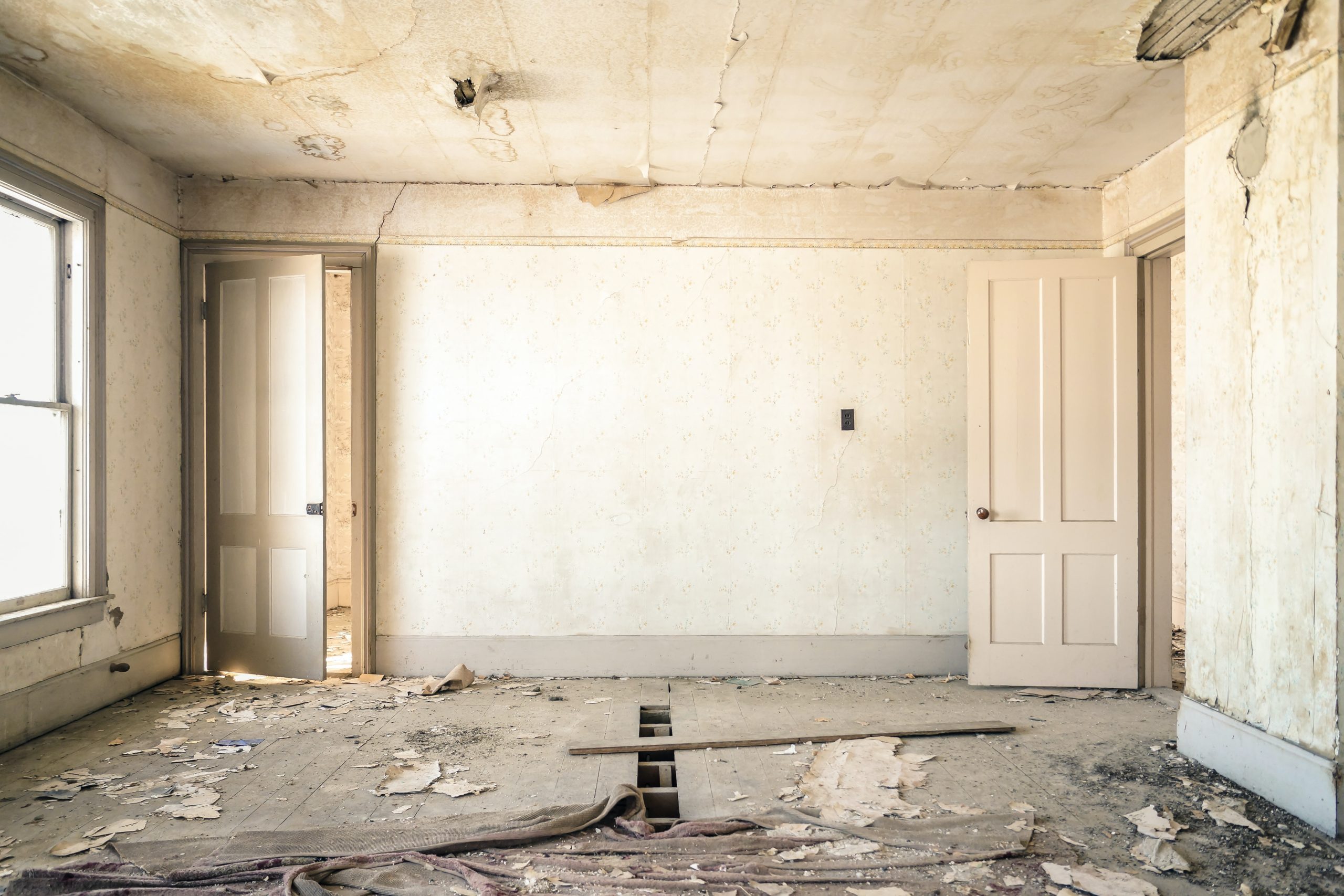 Starter House Or Fixer Upper: How To Pick What’s Best For You?